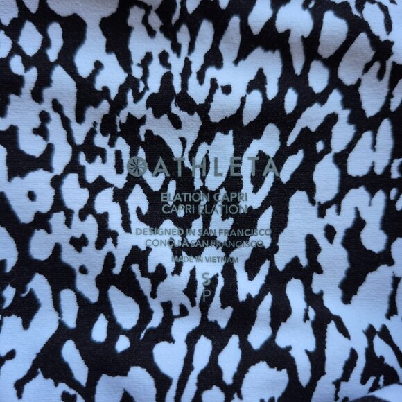 Athleta Elation Capri Leggings Black White Ocelot Workout Gym Yoga Small - Picture 4 of 12